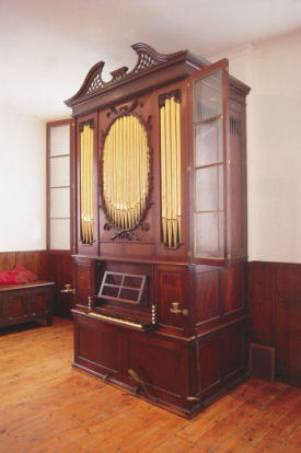 Image of organ by Snetzler